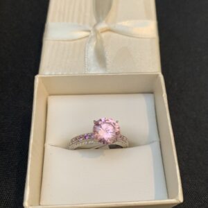 Ring008 925 Sterling Silver ring with pink stone - US Size 8