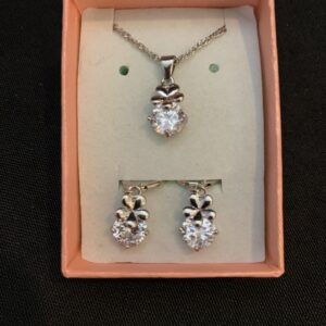 EP003 Earring and Pendant Set 003 Clear Daisy