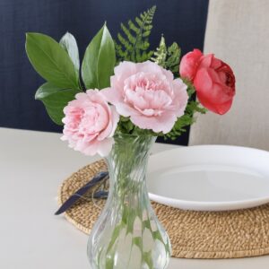 Vase Slender Twist Glass