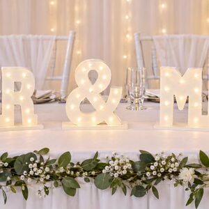 'Mr & Mrs' Sign (Large) with LED Lights